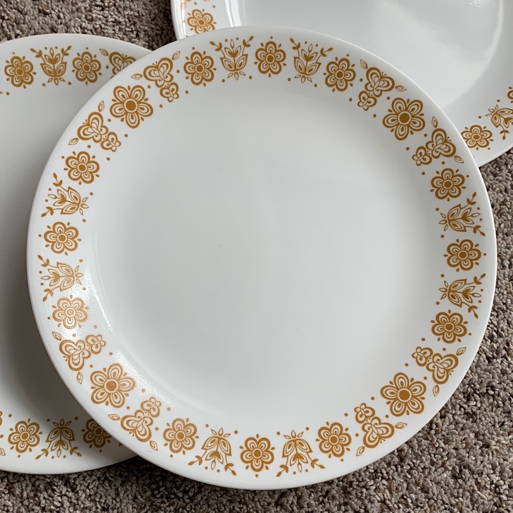 Vintage Corelle By Corning 10” Butterfly Gold Dinner Plate